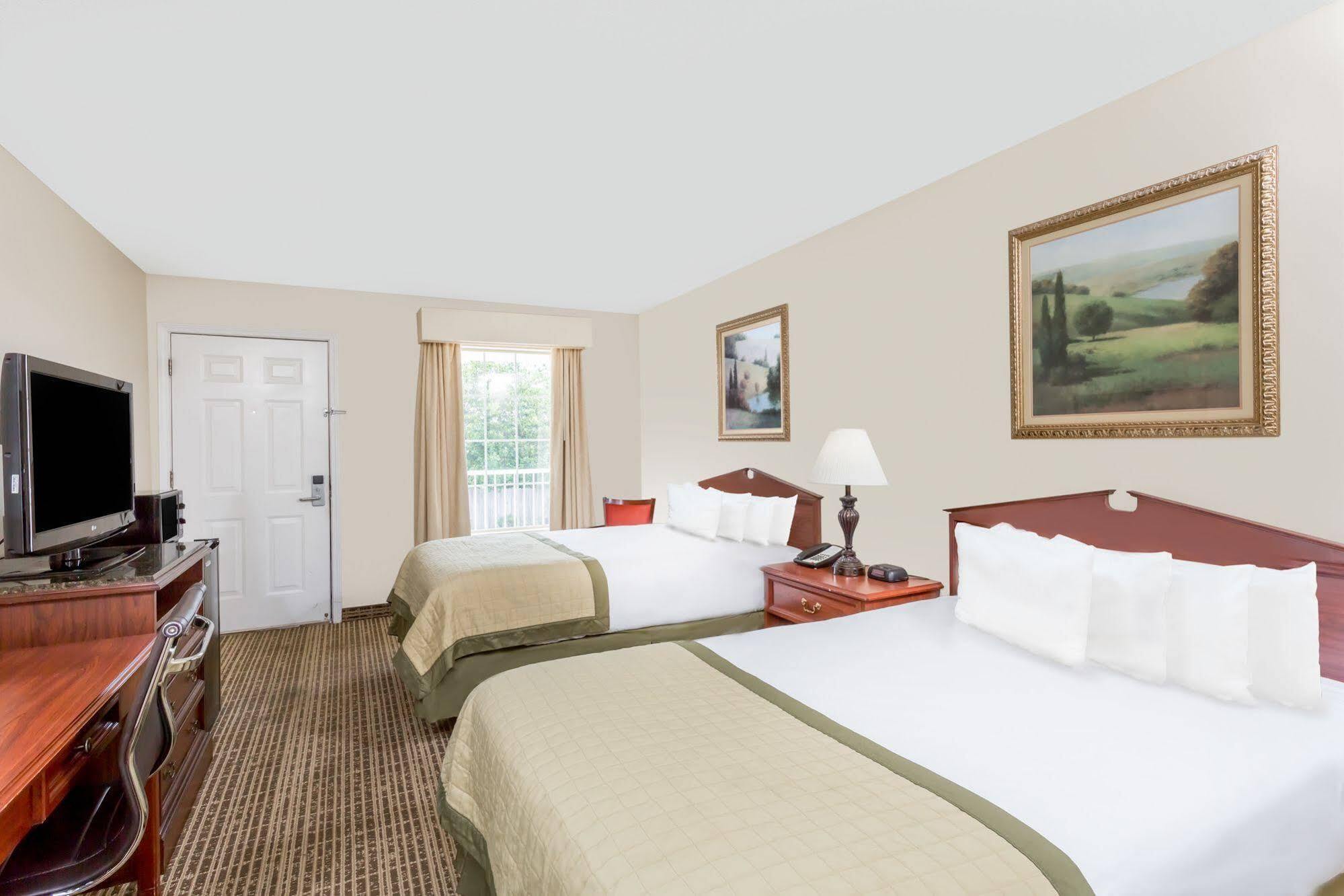 Baymont By Wyndham Eden Motel Eksteriør billede